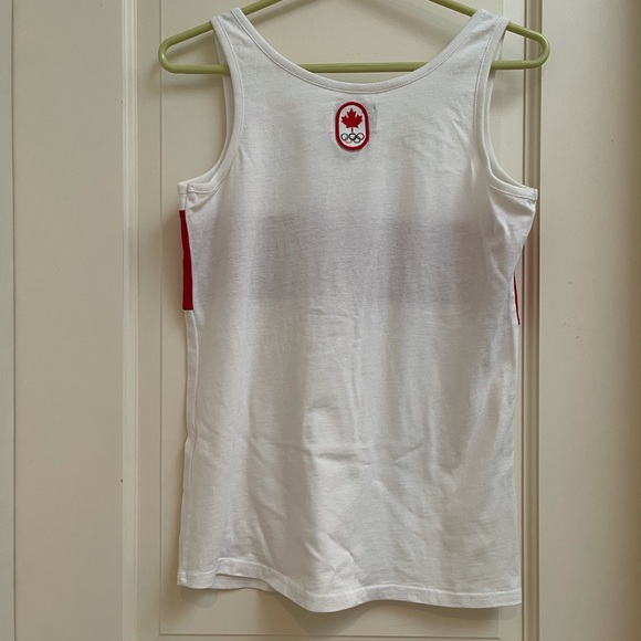 Casual top -Official Canada Olympic Muscle T - Picture 3 of 3